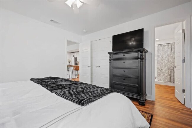 Building Photo - 655 Charlies Rd