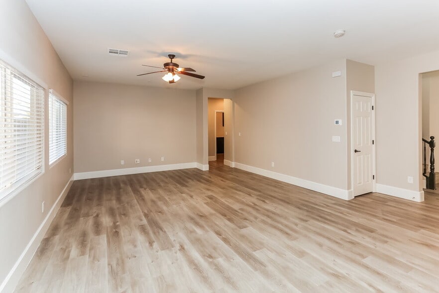 Building Photo - 7649 Heavenly Peak St