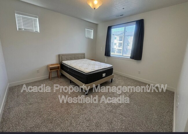 Building Photo - 1386 N 3830 W