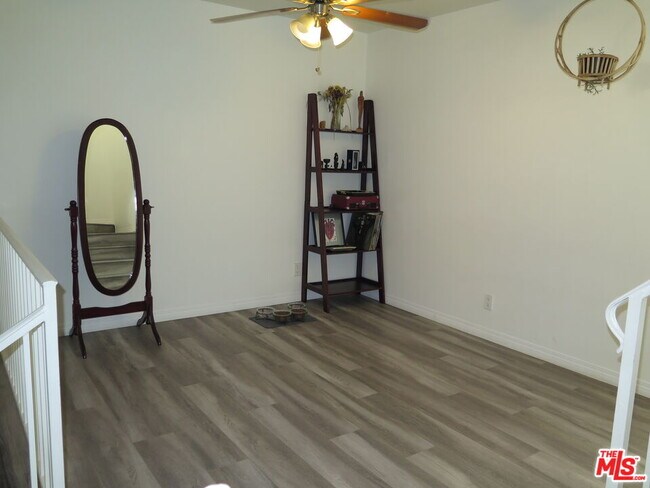 Building Photo - 7550 Zombar Ave