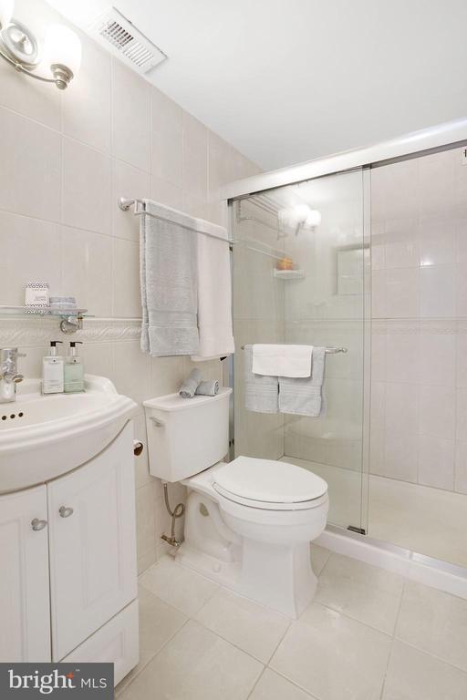 Building Photo - 3101 S Manchester St