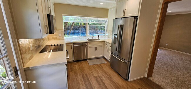 Building Photo - UNIVERSITY CITY / SAN DIEGO - Nice 5 Bedro...