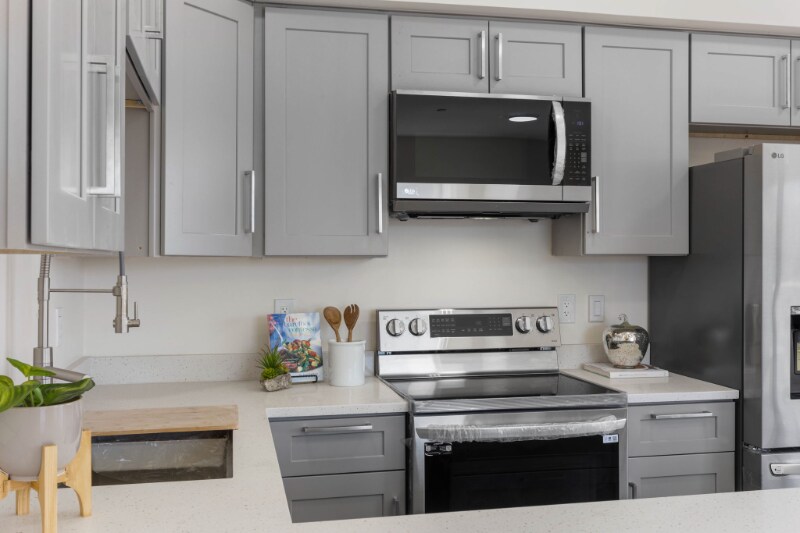 Building Photo - 3580 W 66th Ave