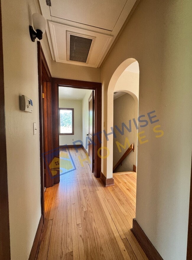 Building Photo - 140 S Elmwood Ave