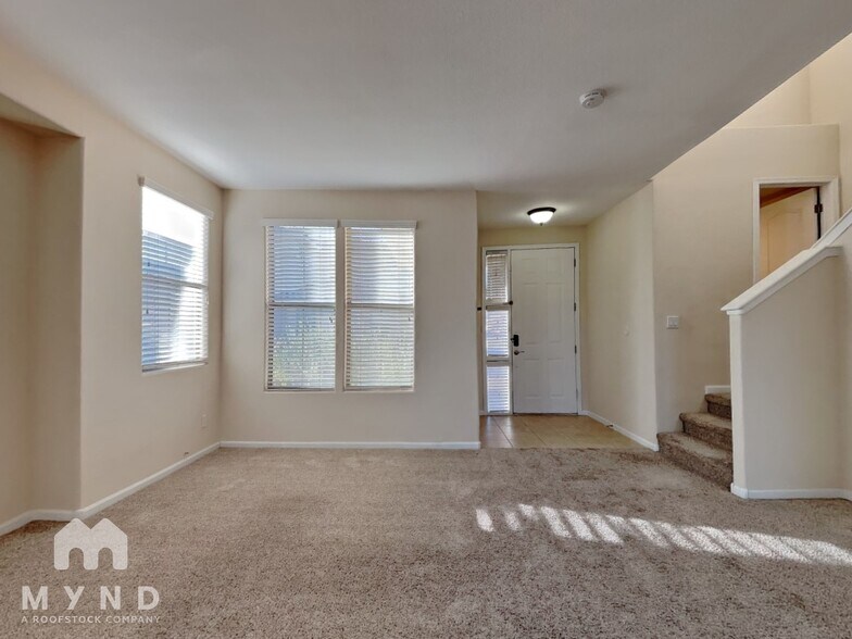 Building Photo - 13514 W Cypress St