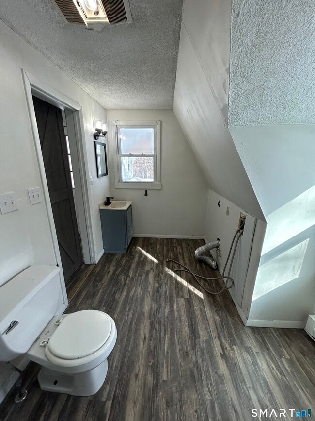 Building Photo - 168 High St