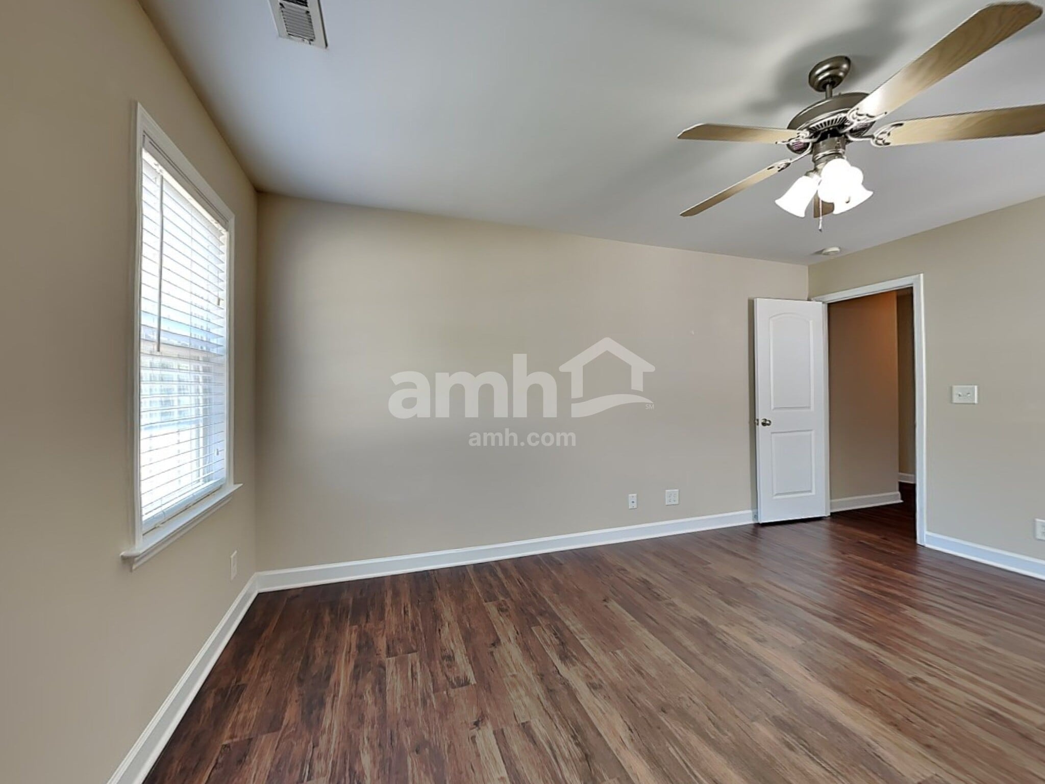 Building Photo - 224 Brooks Edge Dr