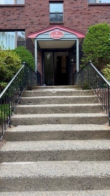 Building Photo - 42 Swanson Ct