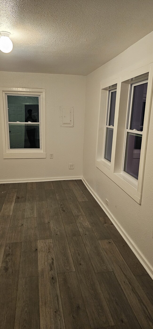 Building Photo - 1366 Ave A