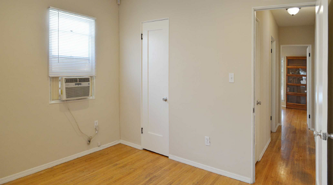 Building Photo - 540 Arden Ave