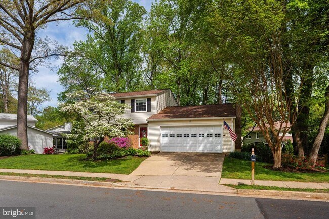 Building Photo - 10906 Carters Oak Way