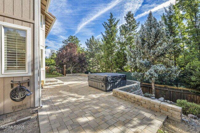 Building Photo - 6490 Brookview Cir