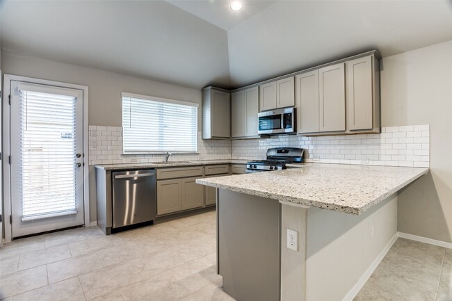 Building Photo - 178 Living Reef Dr