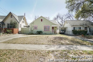 Building Photo - 420 W Lullwood Ave