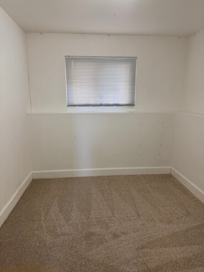 Building Photo - 10418 Jellison Way