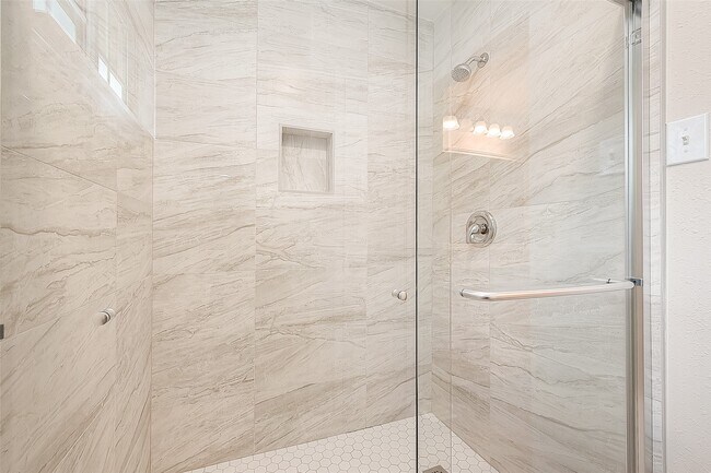 Building Photo - 3103 Hartcliff Cir