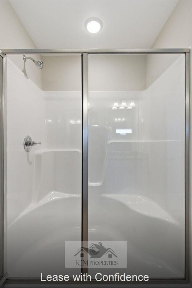 Building Photo - 112 Lambert Fld