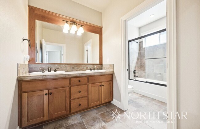 Building Photo - Executive Estate in Atherton Heights with ...