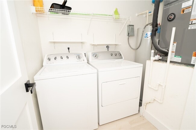 Building Photo - 1784 Bunting Ln