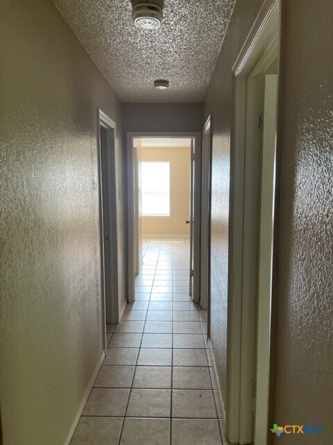 Building Photo - 213 Blanket Dr