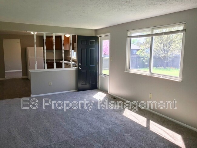 Building Photo - 6516 Zionsville Rd