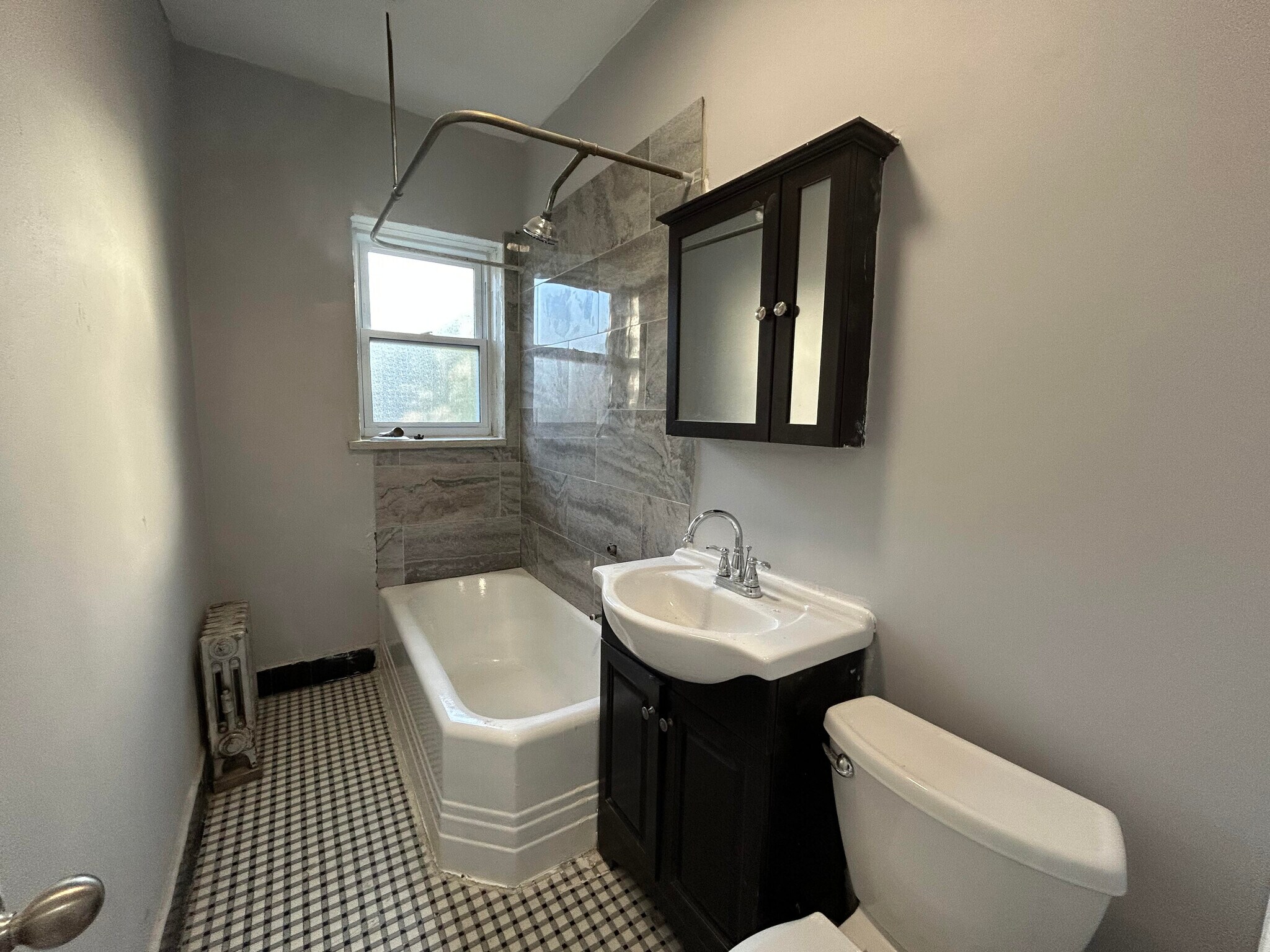 Building Photo - 6956 N Ashland Ave