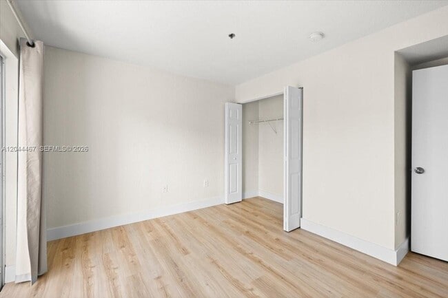 Building Photo - 437 SW 7th St