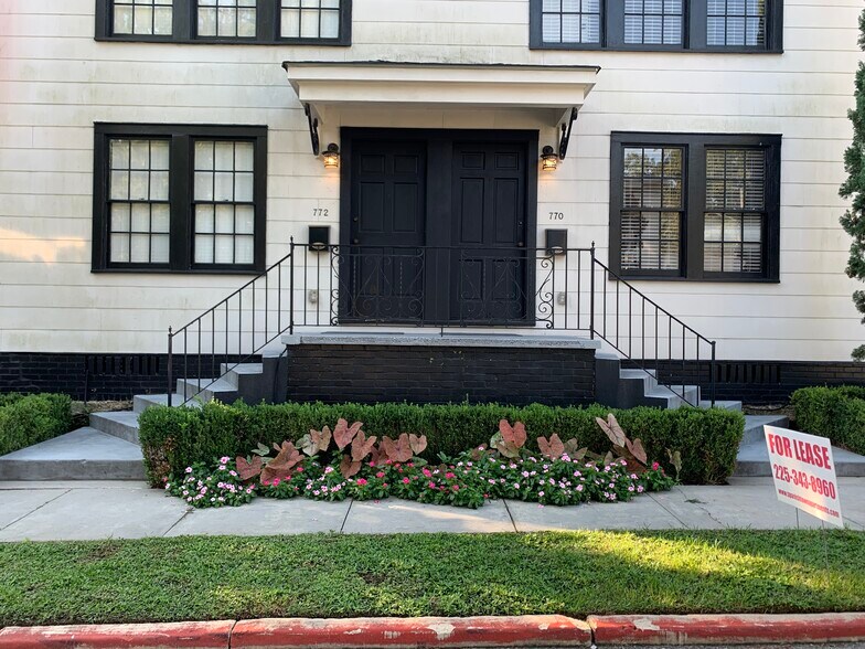 Building Photo - 772 Lakeland Dr