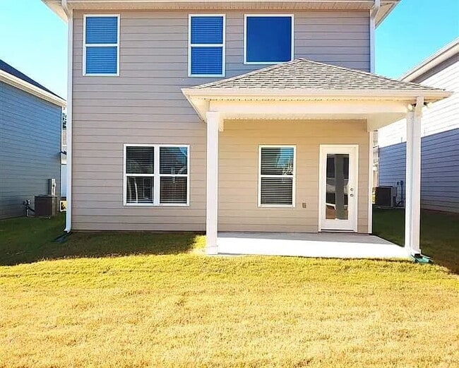 Building Photo - Coming soon!!!  "Charming 3-Bed Haven in H...