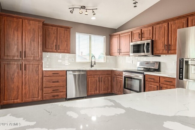 Building Photo - 875 N Ithica Ct
