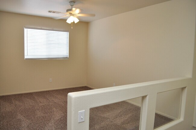 Building Photo - 10137 Maidens Wreath Ct