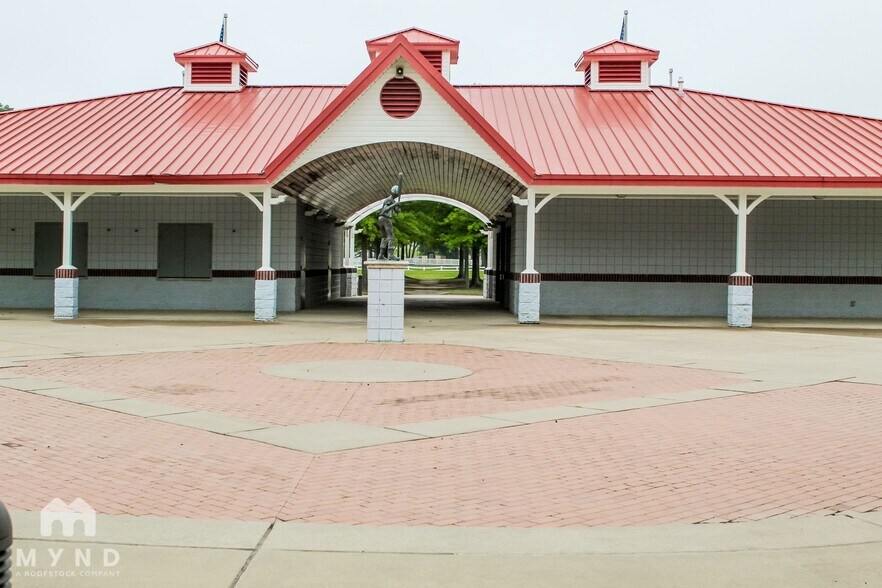 Building Photo - 5885 Landau Drive