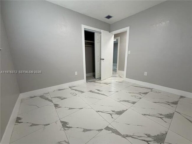 Building Photo - 508 E 23rd St