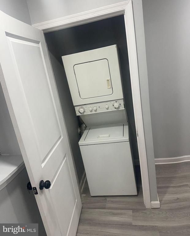 Building Photo - 1724 Master St