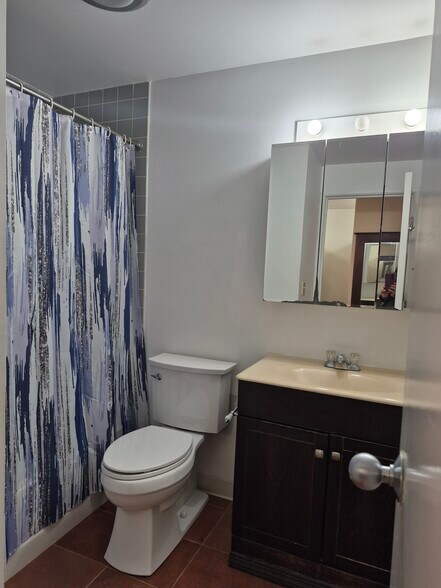 Building Photo - 133 Commander Shea Blvd