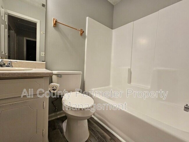 Building Photo - 5642 Estates Ct