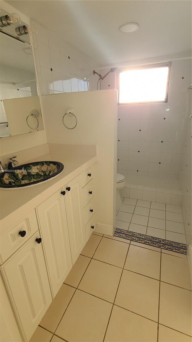 Building Photo - 7505 SW 82nd St