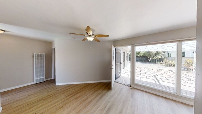 Primary Photo - 5BD/3BA on Tipton!! Great Backyard w Patio!! (Lease out, pending signatures. Check back in a few ...