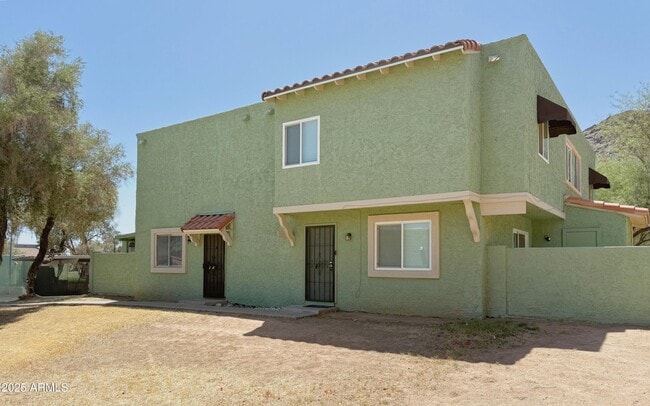 Primary Photo - 10227 N 7th Pl