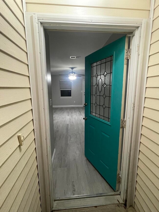 Building Photo - 162 Meadowbrook Ct