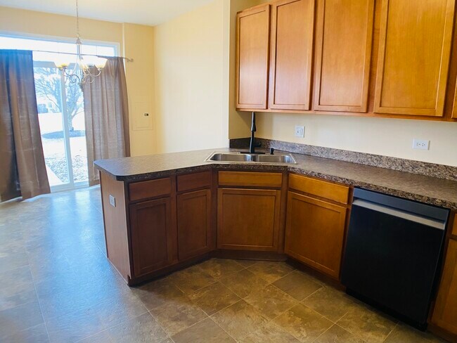 Building Photo - 24951 Clare Cir