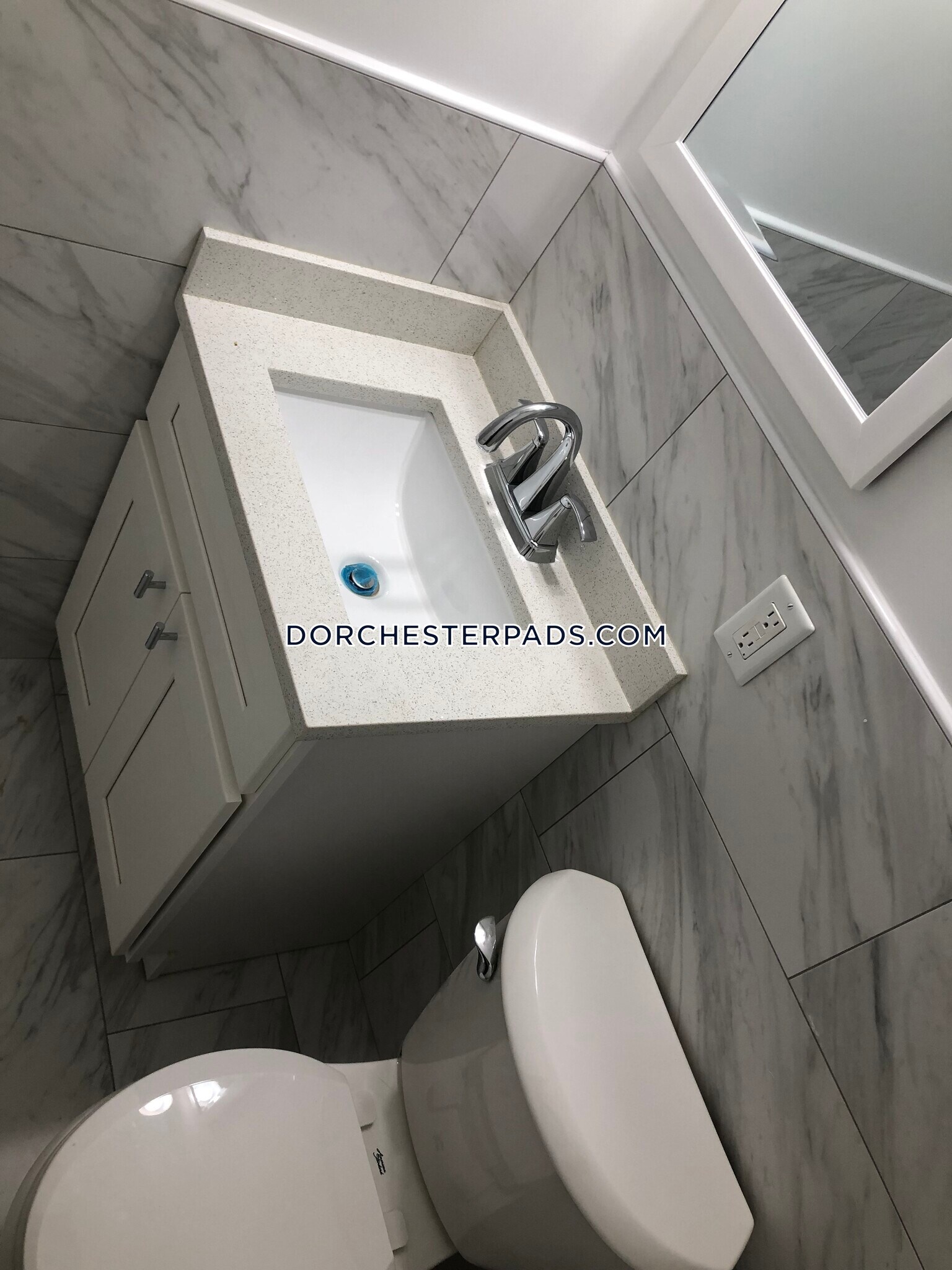 Building Photo - 273 Hancock St