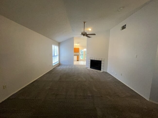 Building Photo - 1037 Stableway Ln