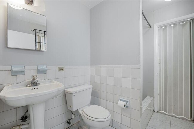 Building Photo - 430 NW 133rd St