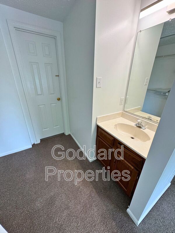 Building Photo - 1353 E Spring Meadow Ct
