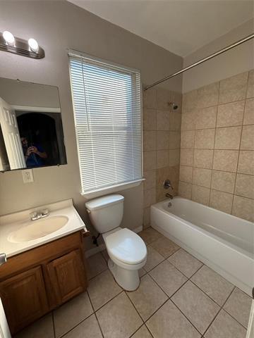 Building Photo - 1823 Smoke Tree Ln