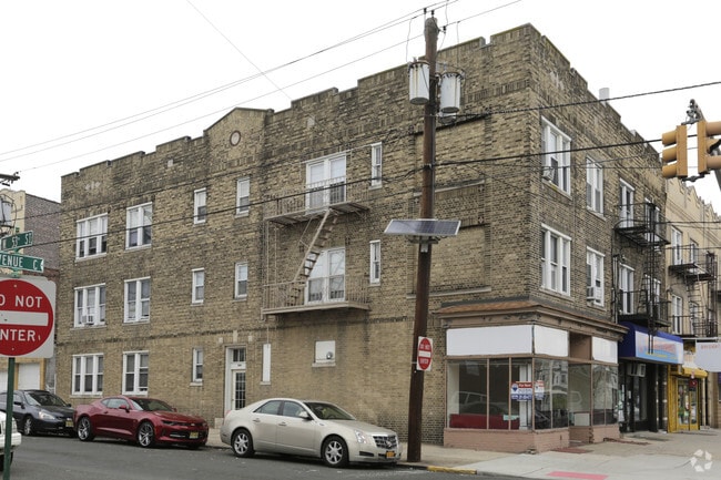 Building Photo - 1091 Avenue C