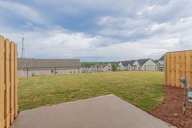 Building Photo - Brand New Townhome in Peachtree Park in Du...