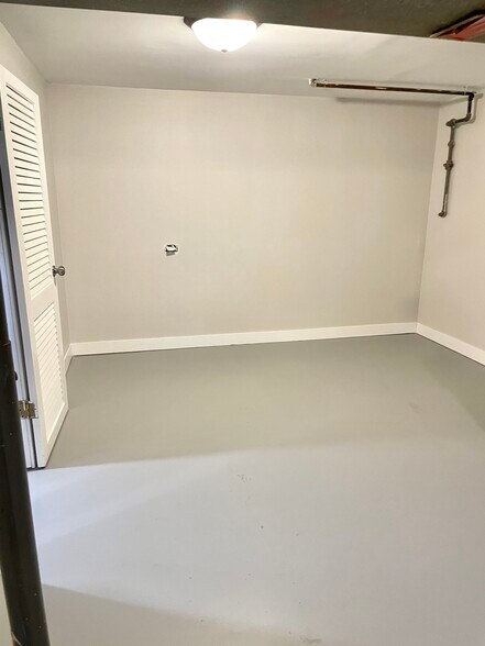 Building Photo - 360 W Oriole Trl