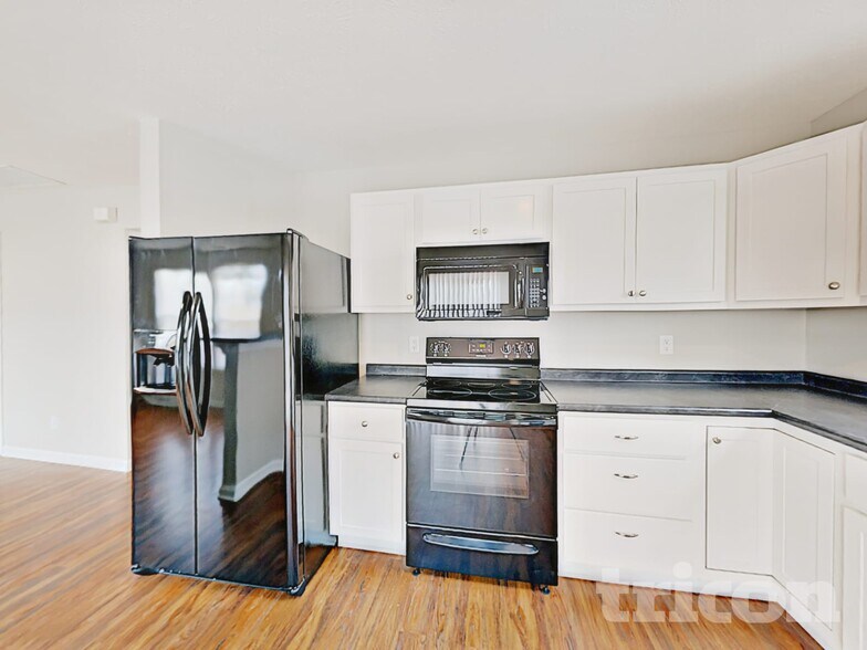 Building Photo - 3846 Nuthatcher Dr